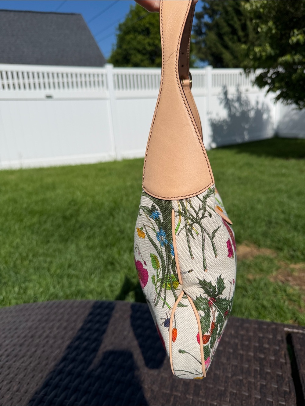 Gucci Flora Jackie Shoulder Bag - Picture 4 of 11